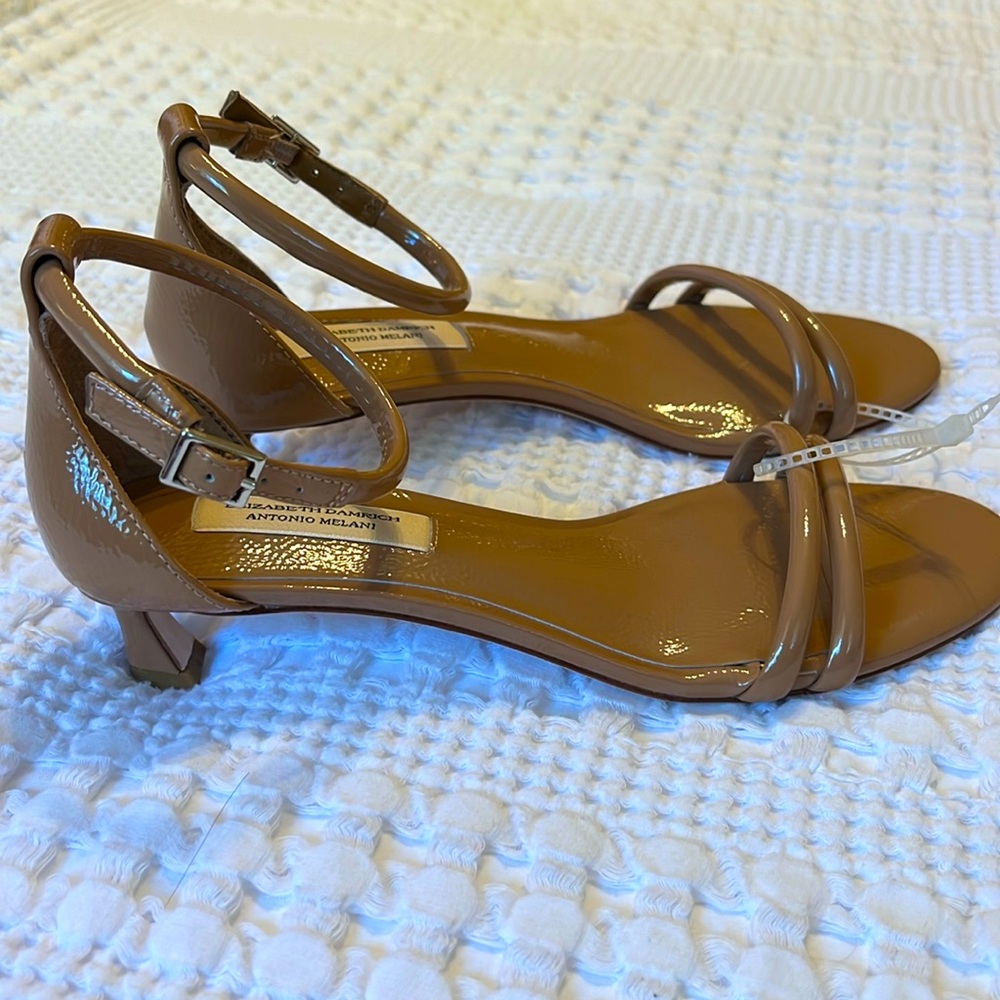 NWT Ladies leather dress shoes, nude, sz 6.5, Elizabeth Damrich/Antonio Melani